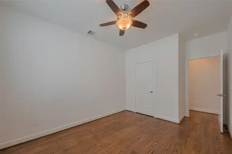 854 W 20th Street Houston TX 77008