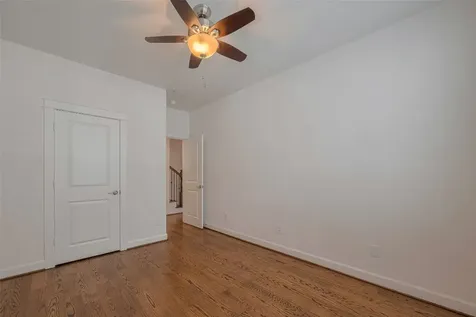 854 W 20th Street Houston TX 77008
