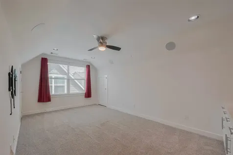 854 W 20th Street Houston TX 77008