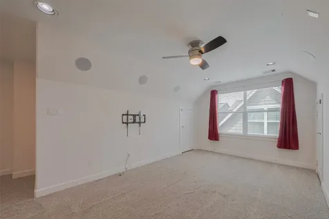 854 W 20th Street Houston TX 77008