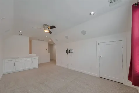 854 W 20th Street Houston TX 77008