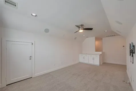 854 W 20th Street Houston TX 77008