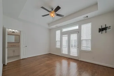 854 W 20th Street Houston TX 77008
