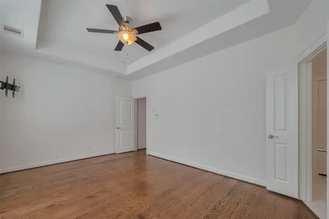 854 W 20th Street Houston TX 77008