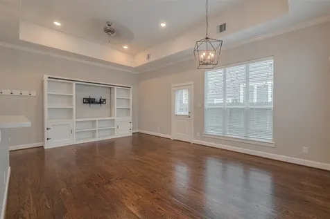 854 W 20th Street Houston TX 77008