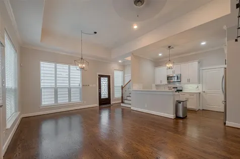 854 W 20th Street Houston TX 77008