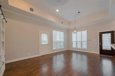 854 W 20th Street Houston TX 77008