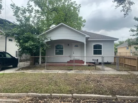 7033 Avenue E Houston TX 77011