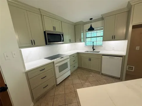 855 County Road 2267 Cleveland TX 77327