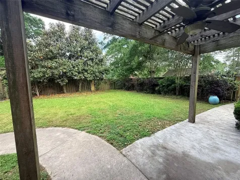 855 County Road 2267 Cleveland TX 77327