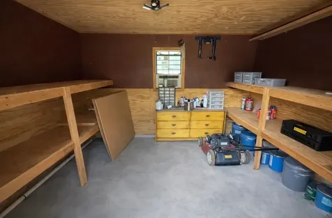 855 County Road 2267 Cleveland TX 77327