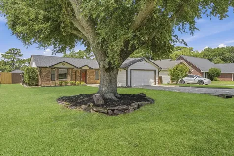 346 Fantasy Lane Montgomery TX 77356