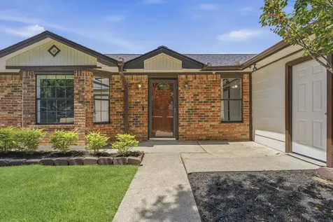 346 Fantasy Lane Montgomery TX 77356