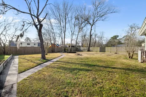 1400 Oak Hollow Drive Dickinson TX 77539