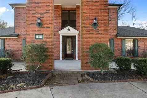 1400 Oak Hollow Drive Dickinson TX 77539