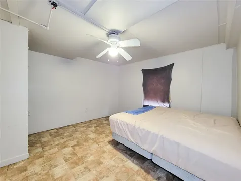 418 Bishop Street Houston TX 77009