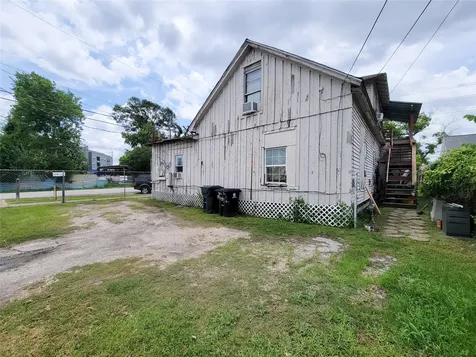 418 Bishop Street Houston TX 77009