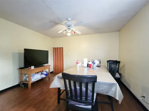 418 Bishop Street Houston TX 77009