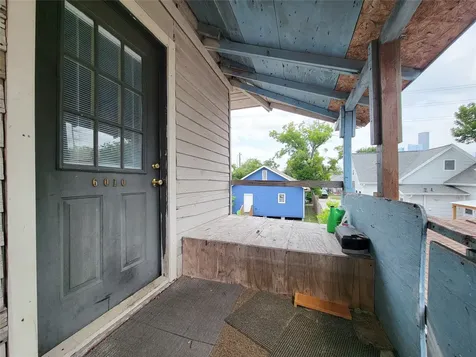 418 Bishop Street Houston TX 77009