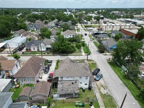 418 Bishop Street Houston TX 77009