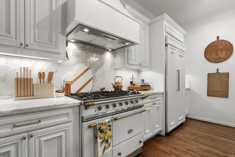 64 Glen Loch Court Sugar Land TX 77479