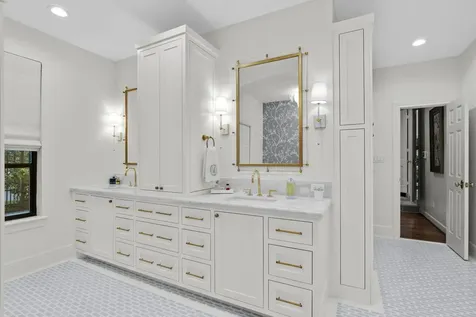 64 Glen Loch Court Sugar Land TX 77479