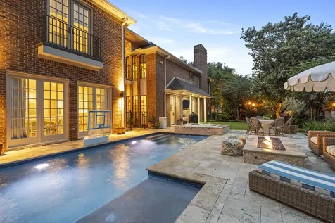 64 Glen Loch Court Sugar Land TX 77479