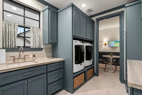 64 Glen Loch Court Sugar Land TX 77479