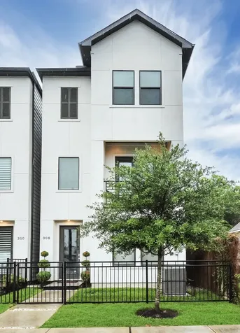308 Palmer Street Houston TX 77003