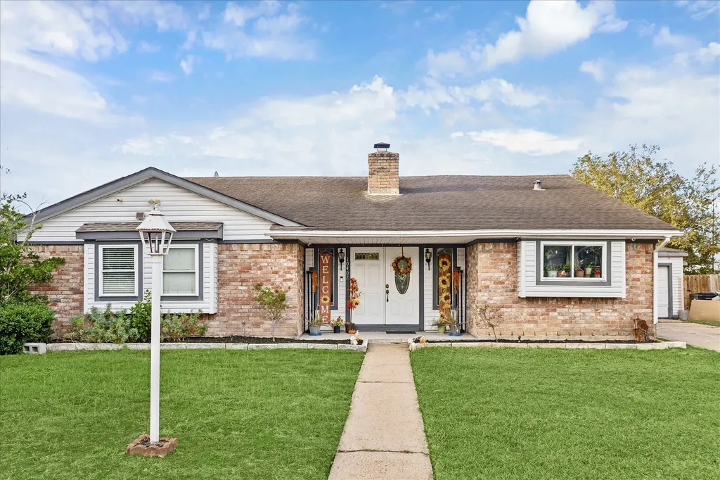 10402 Huntington Point Drive Houston TX 77099
