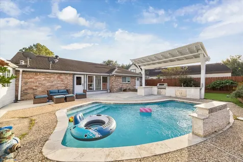 10402 Huntington Point Drive Houston TX 77099