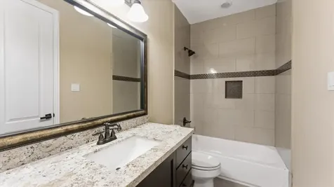 922 W 20th Street A Houston TX 77008