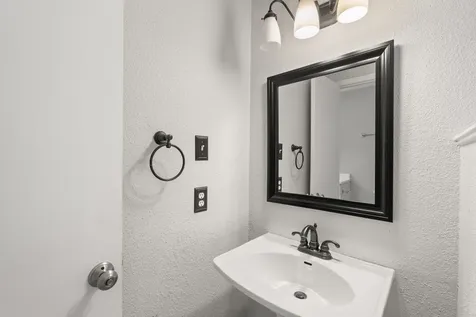 8100 Cambridge Street 136 Houston TX 77054