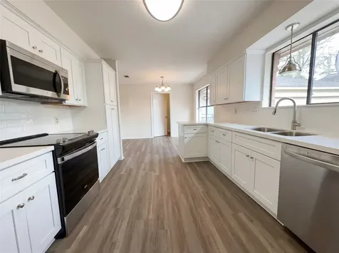1207 Manor Court Richmond TX 77406