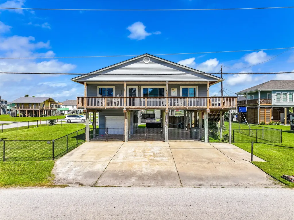 21600 Zachary Drive Galveston TX 77554
