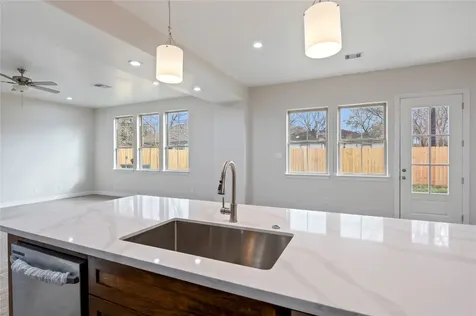 201 W Ellaine Avenue Pasadena TX 77506