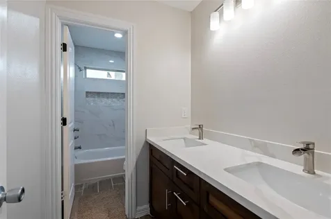 201 W Ellaine Avenue Pasadena TX 77506