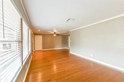 4615 Braeburn Drive Bellaire TX 77401