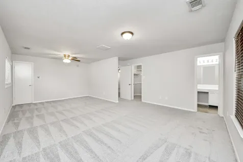 2315 Cardinal Elm Street Fresno TX 77545