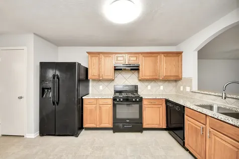 2315 Cardinal Elm Street Fresno TX 77545