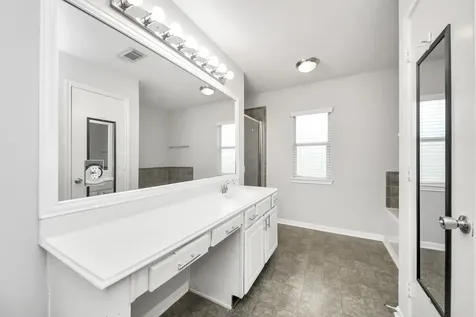2315 Cardinal Elm Street Fresno TX 77545