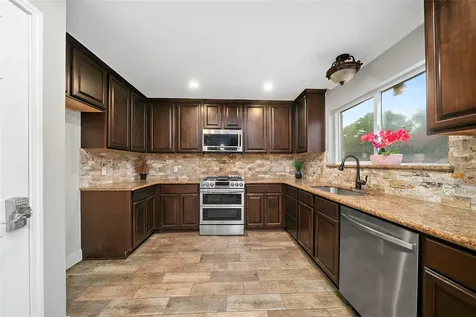 1801 Palo Duro Street Friendswood TX 77546
