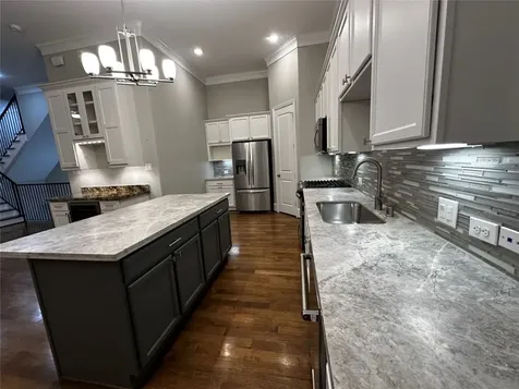 1621 Shearn Street Houston TX 77007