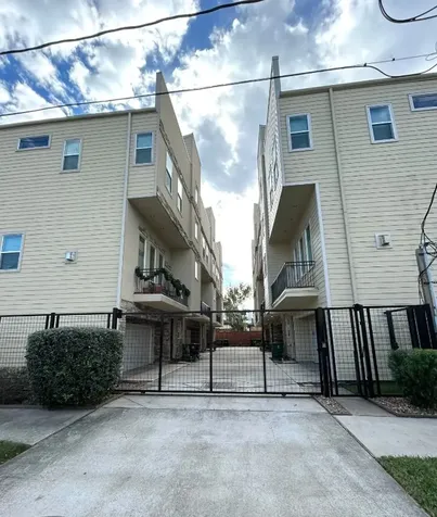 1621 Shearn Street Houston TX 77007