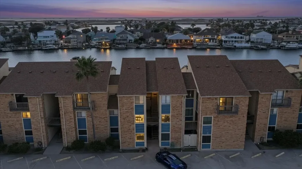 15425 Fortuna Bay Dr Drive 113 Corpus Christi TX 78418