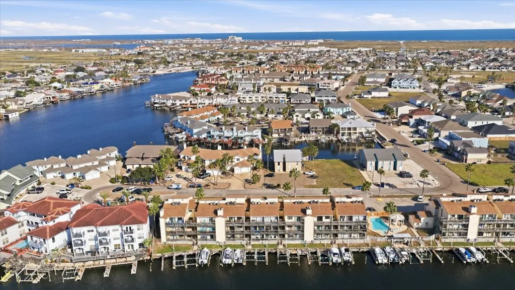 15425 Fortuna Bay Dr Drive 113 Corpus Christi TX 78418