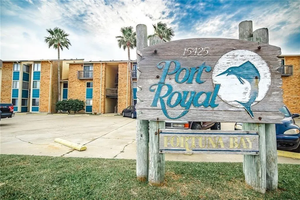 15425 Fortuna Bay Dr Drive 113 Corpus Christi TX 78418