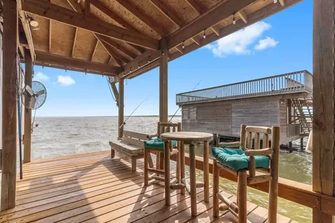 462 Bridgelanding Onalaska TX 77360