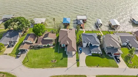 462 Bridgelanding Onalaska TX 77360