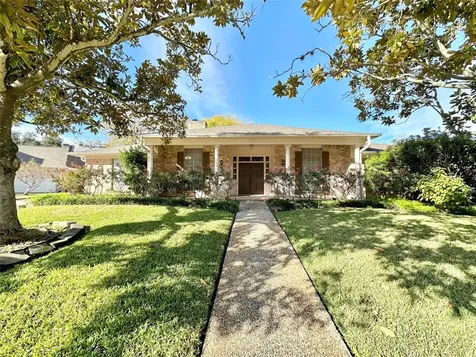 518 Fox Briar Lane Sugar Land TX 77478